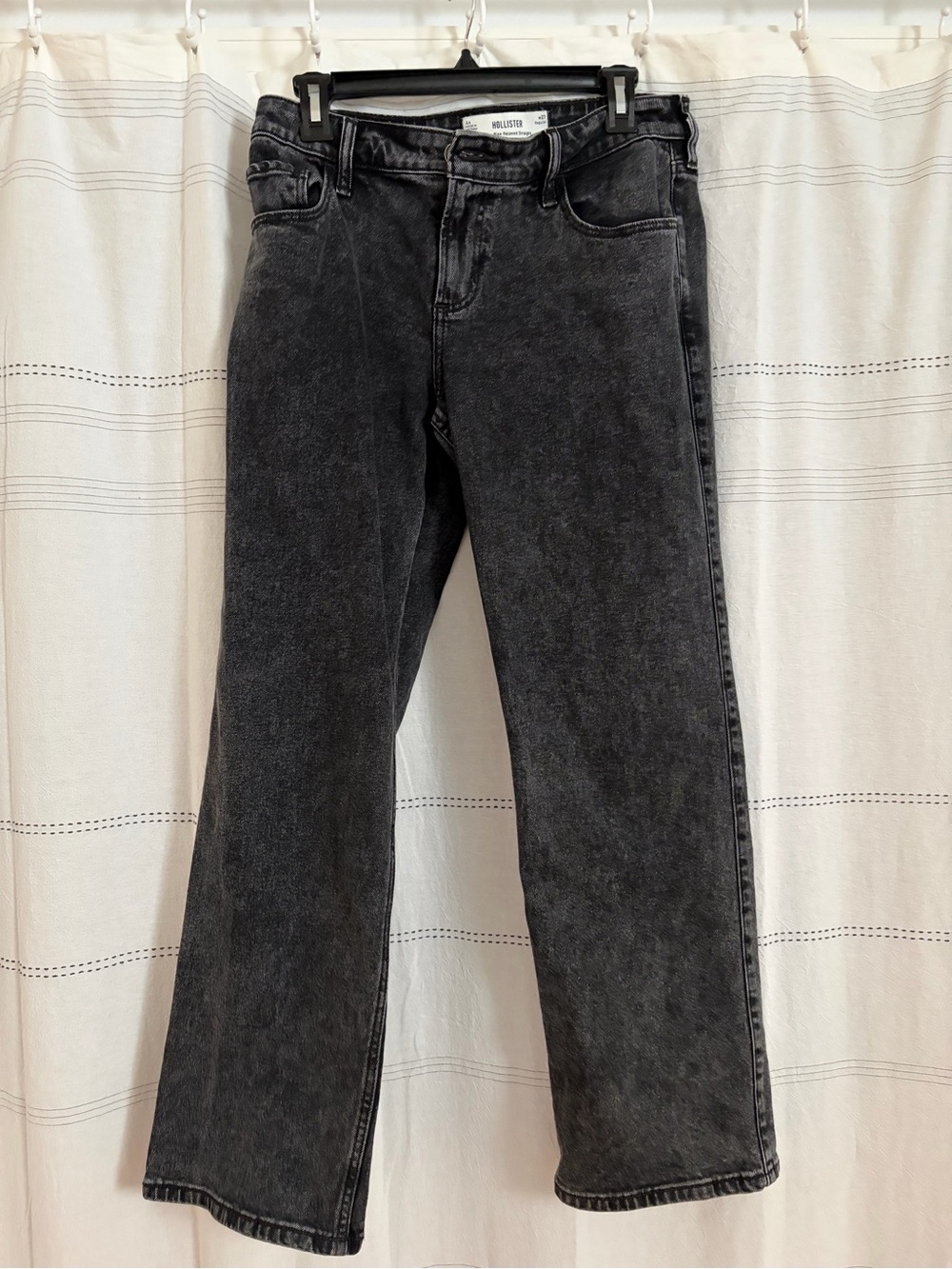Hollister Washed Black Low-Rise Relaxed Straight Jeans